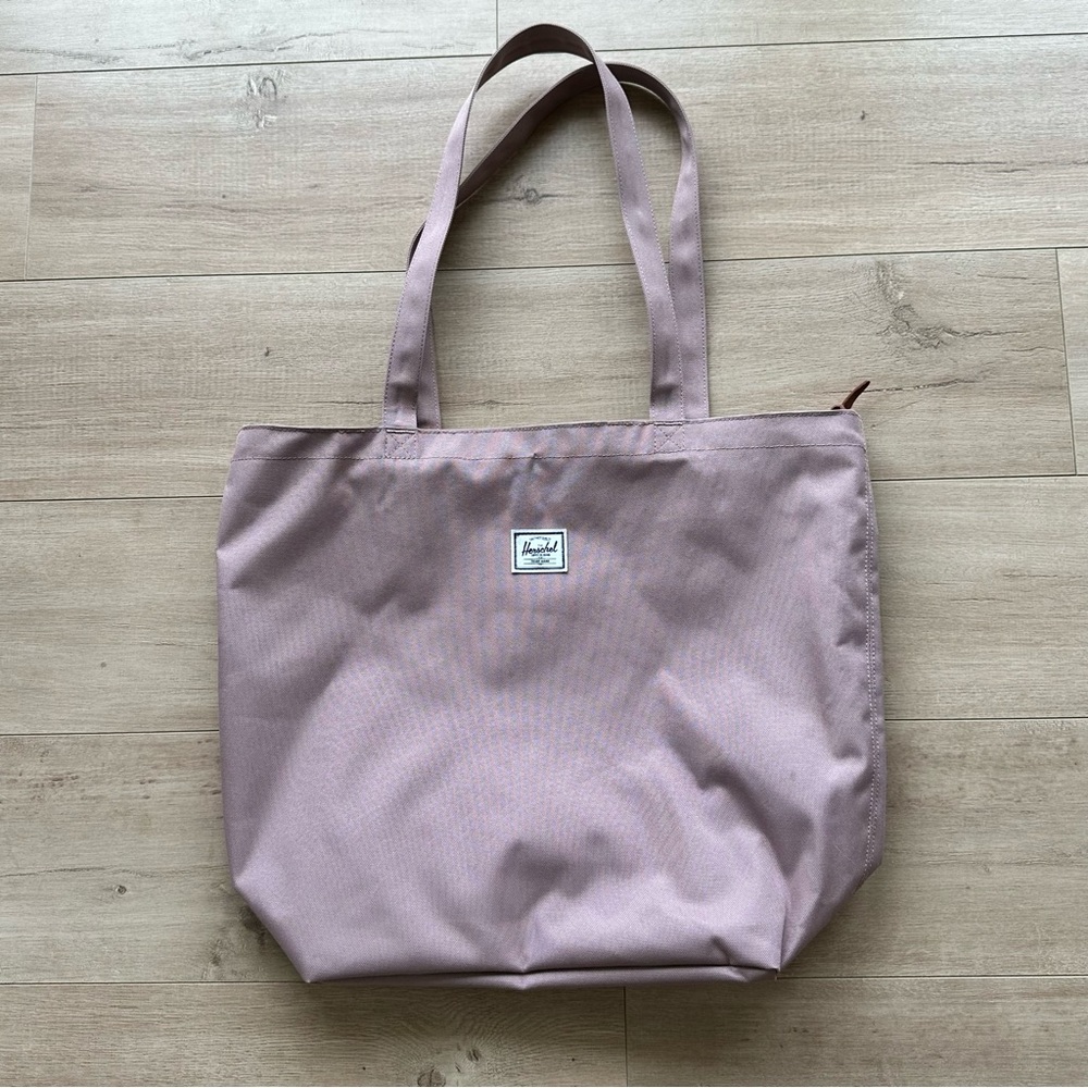 Herschel Tote NWOT
